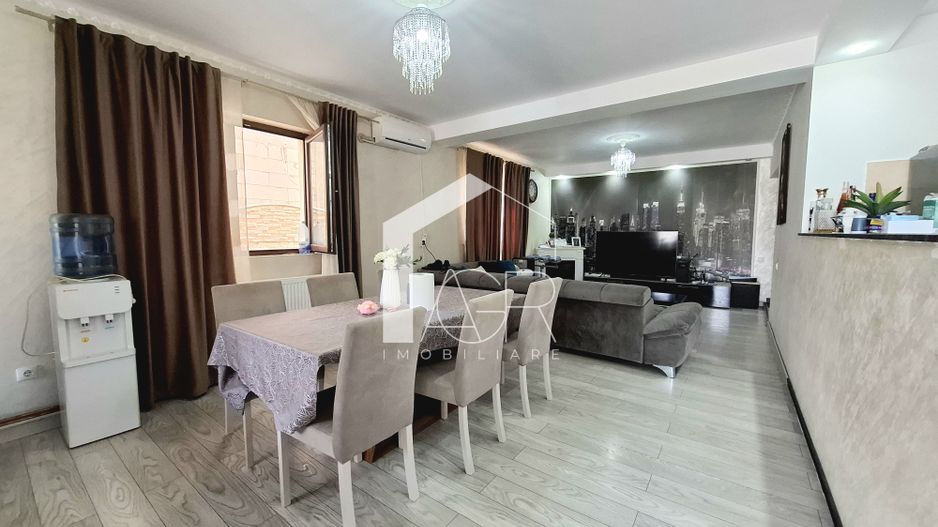 Casa P+1E, cu 5 camere, Strejnicu - Poză 2