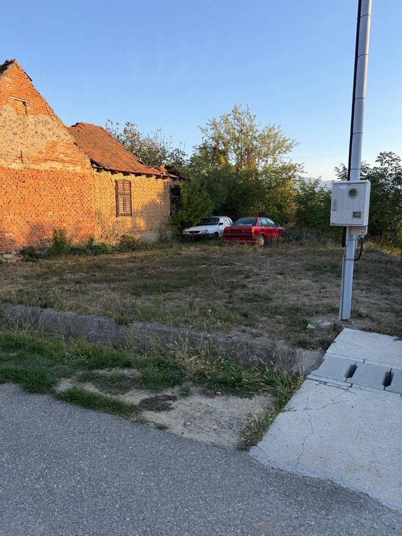 Teren de vanzare Slatina Nera. - Poză 1