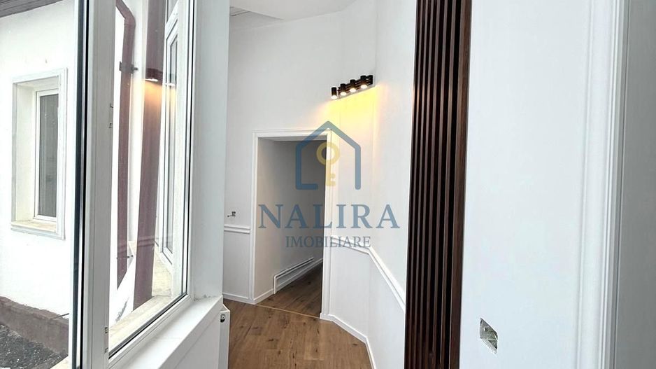 Casa de vanzare - Centrul Vechi - Poză 9