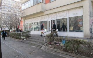 Spatiu Comercial de Inchiriat - Teiul Doamnei - Poză 2