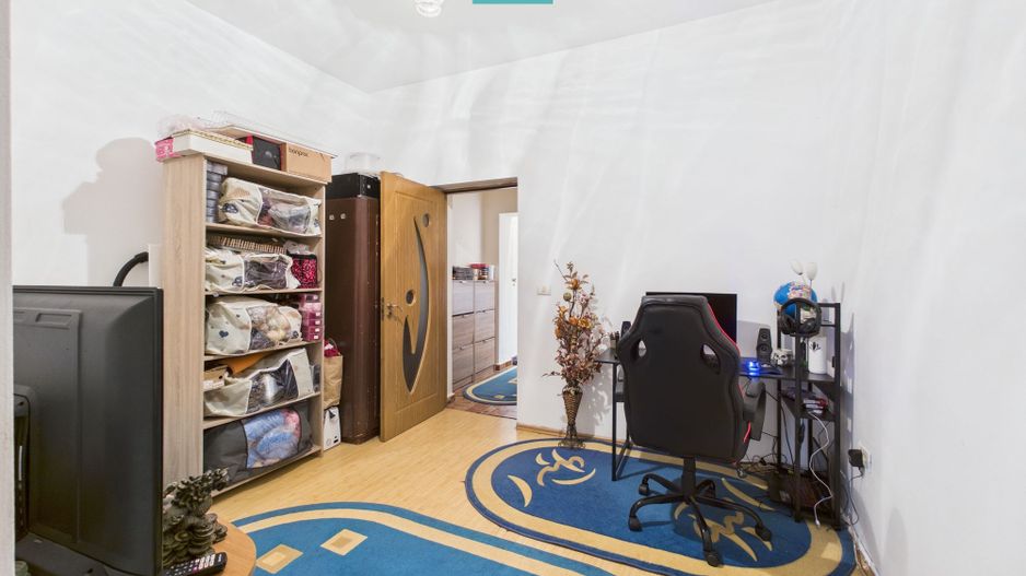 Casa cu 6 camere in Parneava - Poză 12