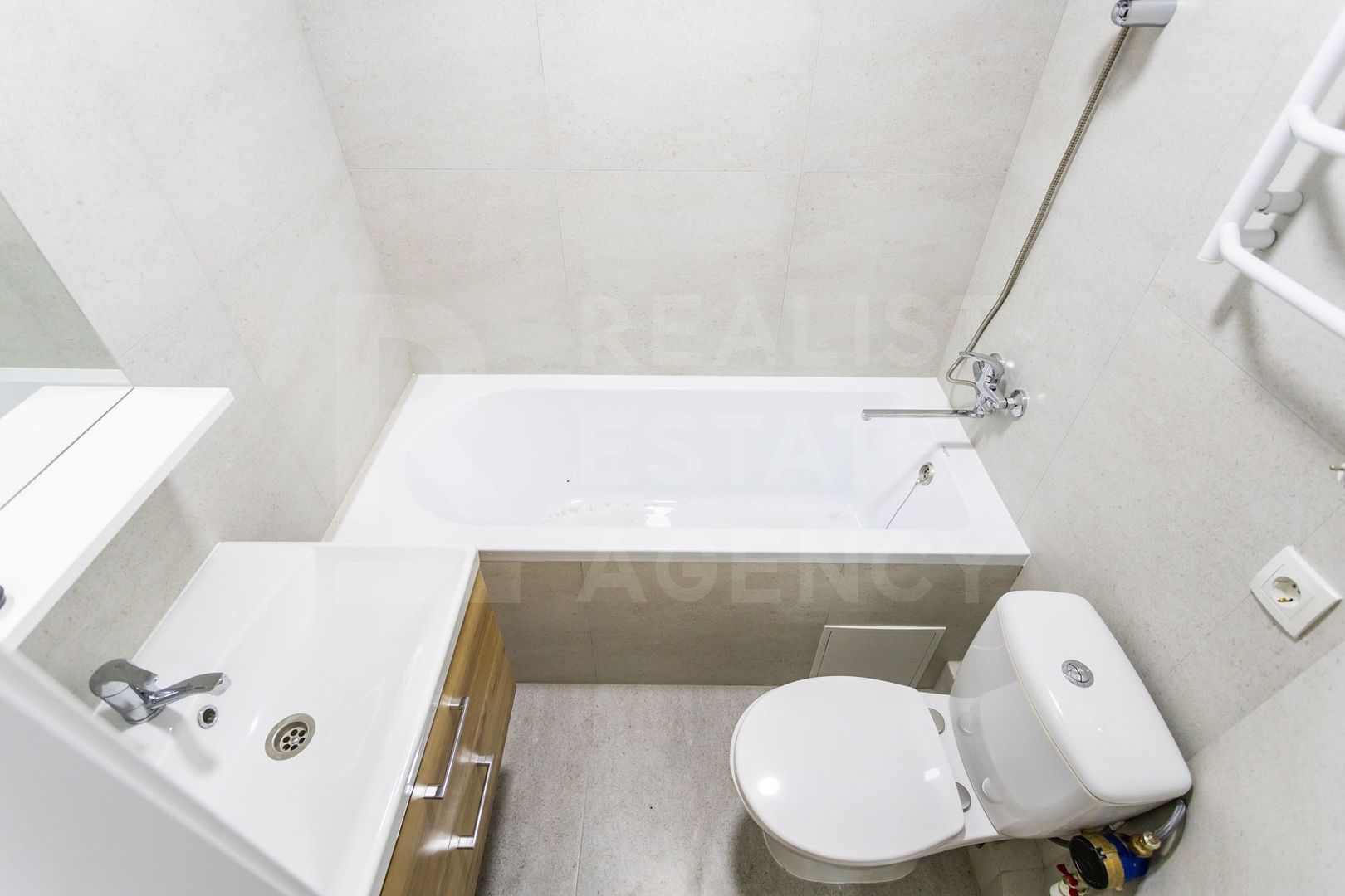 Vânzare, apartament, 2 camere, strada Florilor Rîșcani - Poză 10