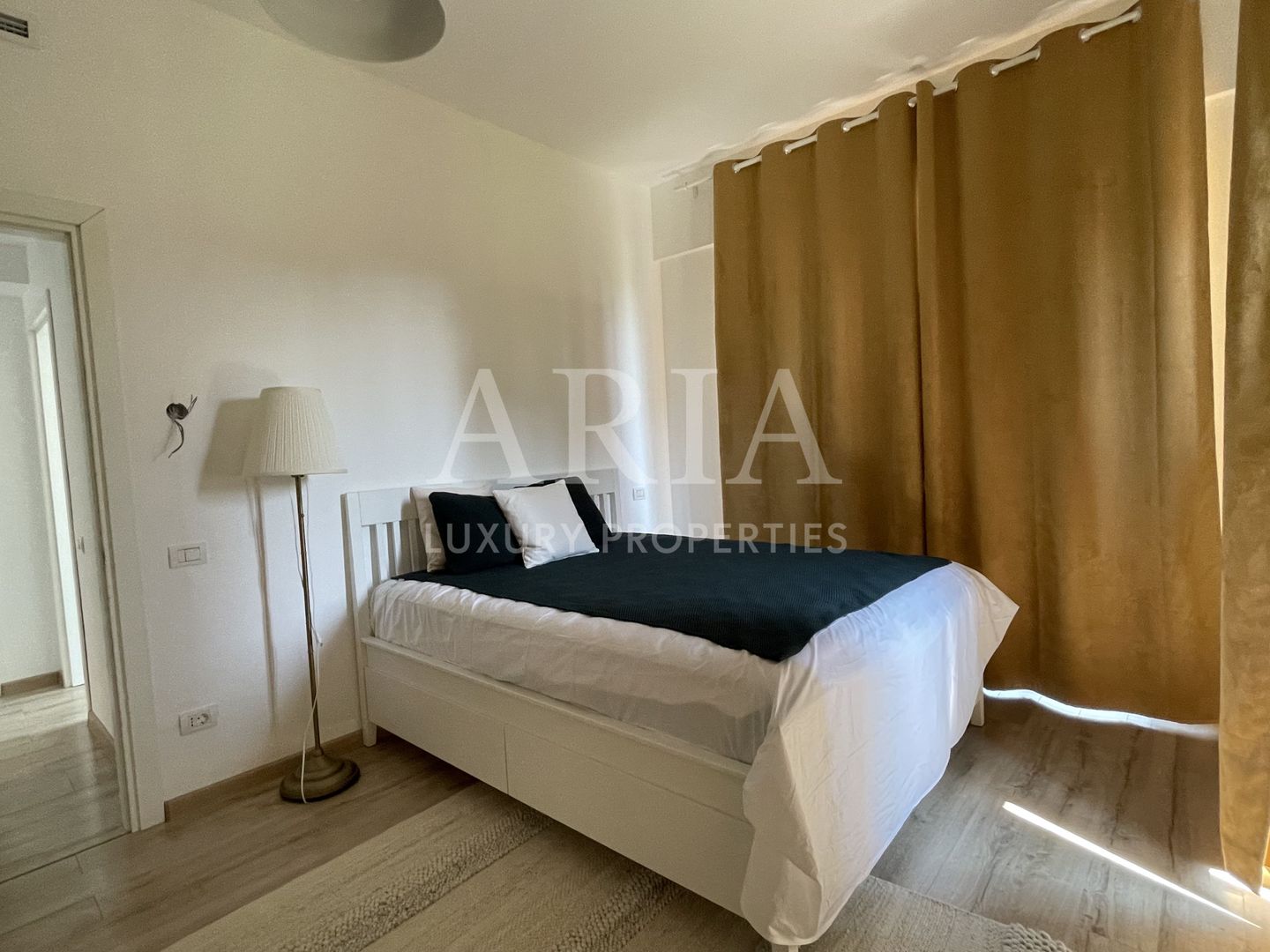 IANCU 75 - 3 CAMERE - NOU LUX - GARAJ - Poză 8