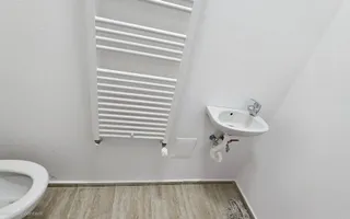 Spațiu Comercial Ultracentral  Zona 9 Mai  Trafic Pietonal Intens - Poză 11