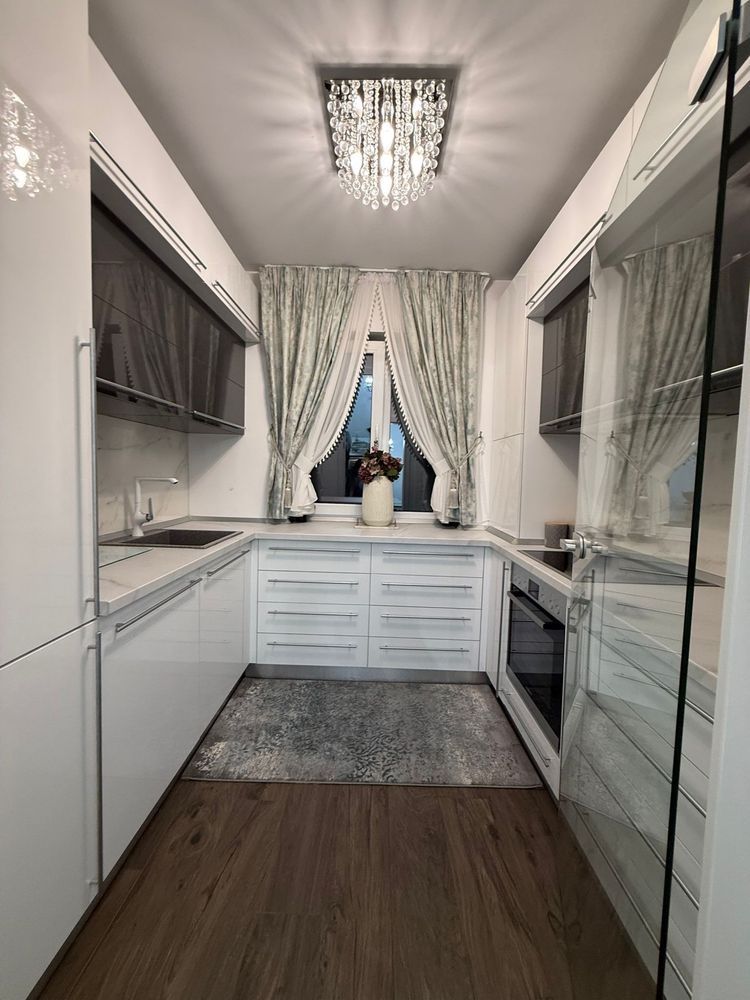 Apartament 3 camere decomandate, 2 bai,balcon, etaj intermediar, garaj - Poză 6