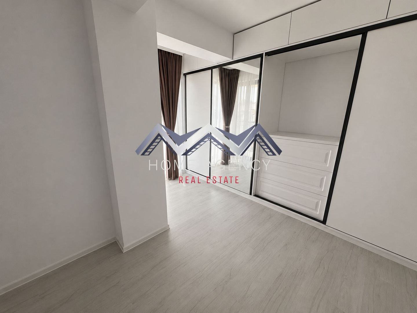 Apartament 3 camere | Otopeni central | mobilat, utilat | parcare subterană - Poză 9