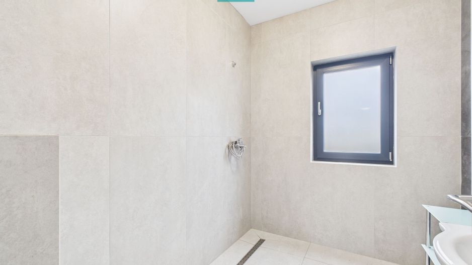 Apartament cu 2 camere, terasă generoasă – Moșnița - Poză 17