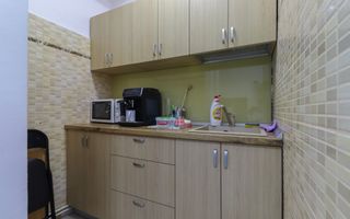 Apartament amenajat si utilizat ca si spatiu de birou aproape de Tribunal! - Poză 21