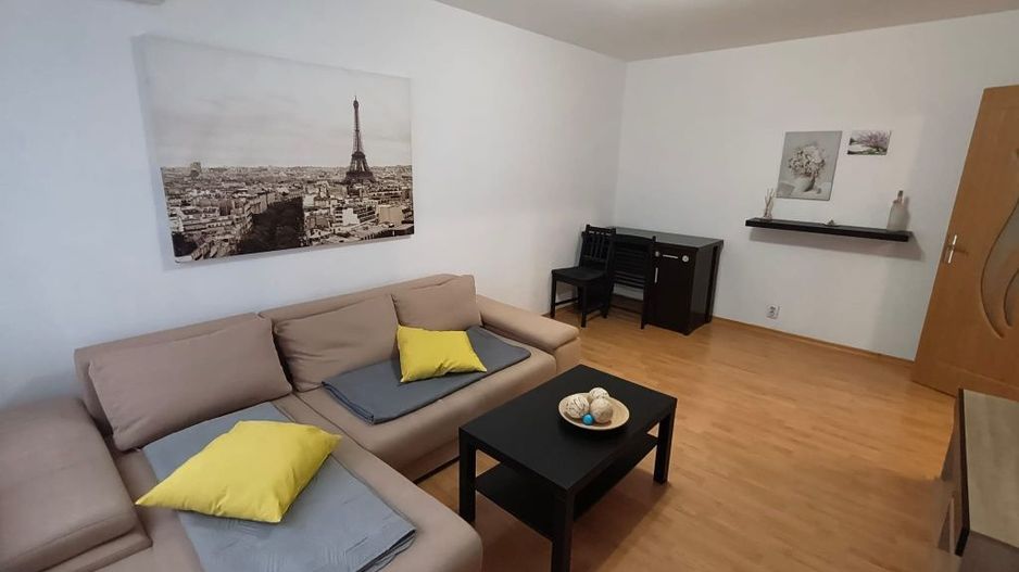 Garsonieră de închiriat lângă metrou Favorit – confort, acces rapid și - Poză 5