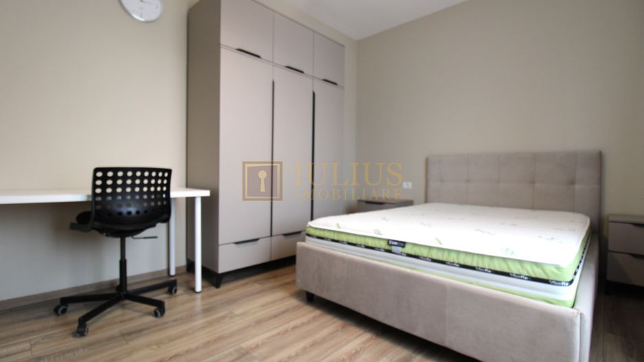 Zona Cora - Dumbravita, 5 camere + 2 bai. - Poză 11