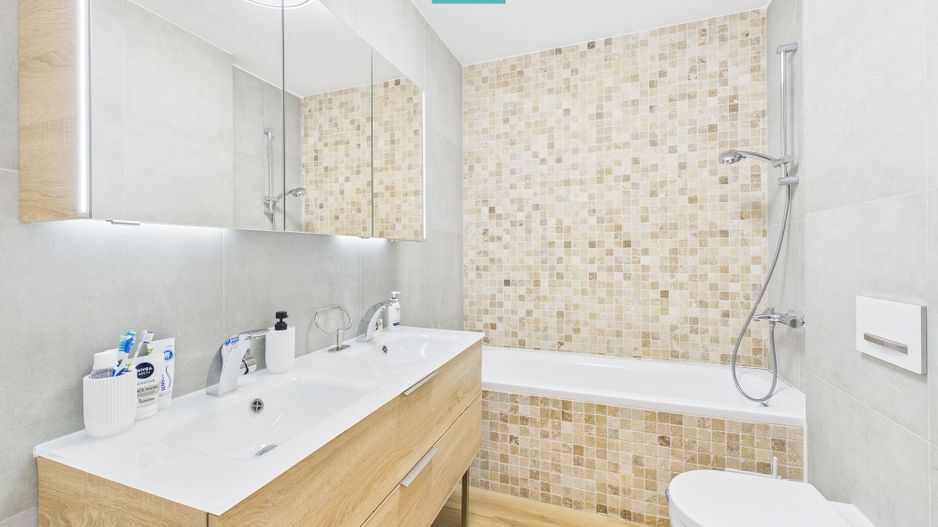 Apartament spațios, vedere și facilități premium - Poză 8