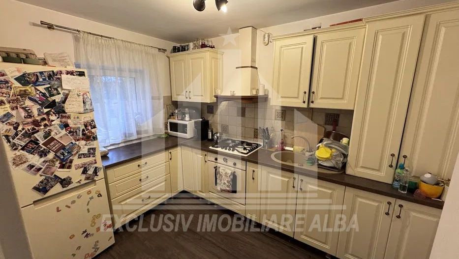 Casa individuala de vanzare, Lipoveni - Poză 4