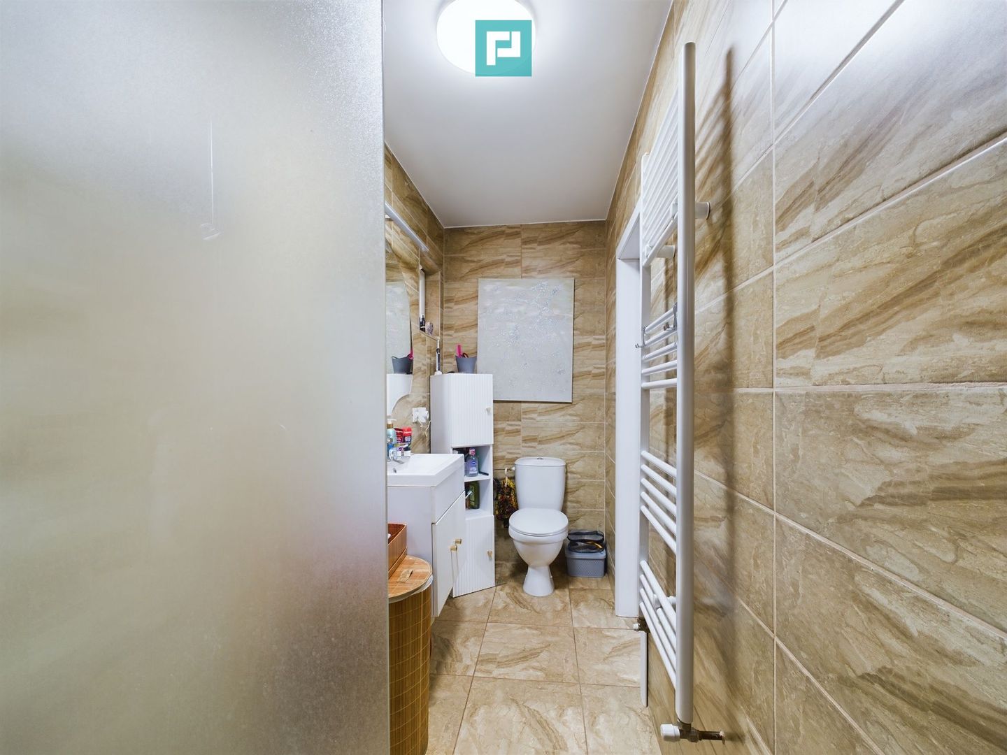 Apartament cu 2 camere la curte , renovat recent - Poză 9