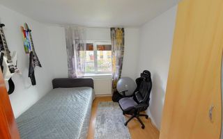 3 camere decomandat Mcdonalds 66mp etaj 2 centrala proprie - Poză 4