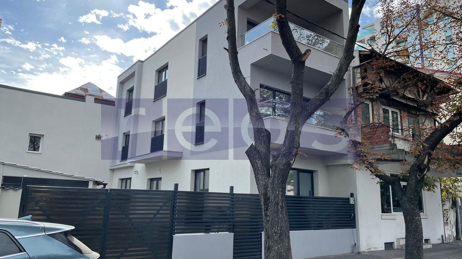 VANZARE VILA BARBU VACARESCU | 200 MP | LUX - Poză 1