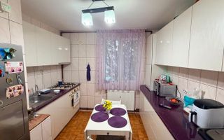 Metrou Aparatorii Patriei ~ Apartament 3 camere decomandat - Poză 9