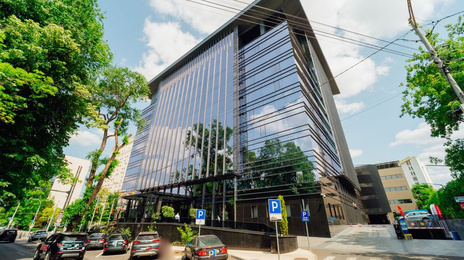 SPRE CHIRIE SPAȚIU COMERCIAL PENTRU BIROU | OFICIU 120 m2 Premium Location Bussines | Chișinău ,Centru ,Str.Bul.Ștefan Cel Mare și Sfânt , 115/1 - Poză 8