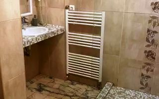 Pensiune cu 18 camere in centrul Brasovului - Poză 7