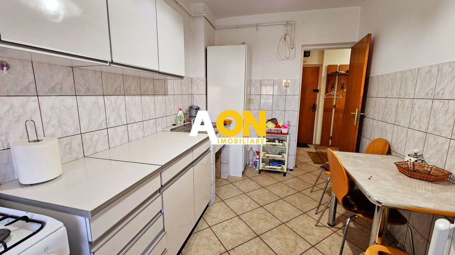 Apartament 3 camere, 75 mp utili, etaj 1, ultracentral - Poză 5