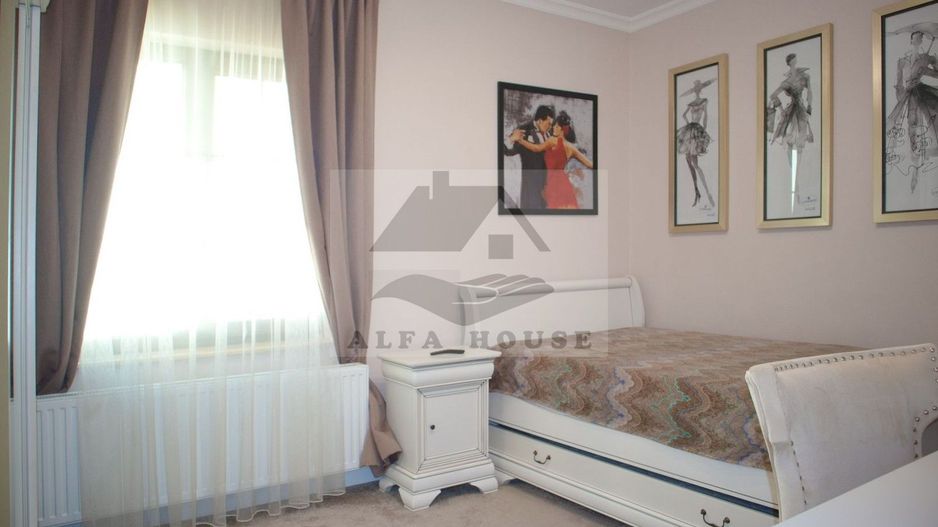 Casa deosebita cu 4 camere, 228 mp, Brașov - Cartierul Stupini - Poză 13