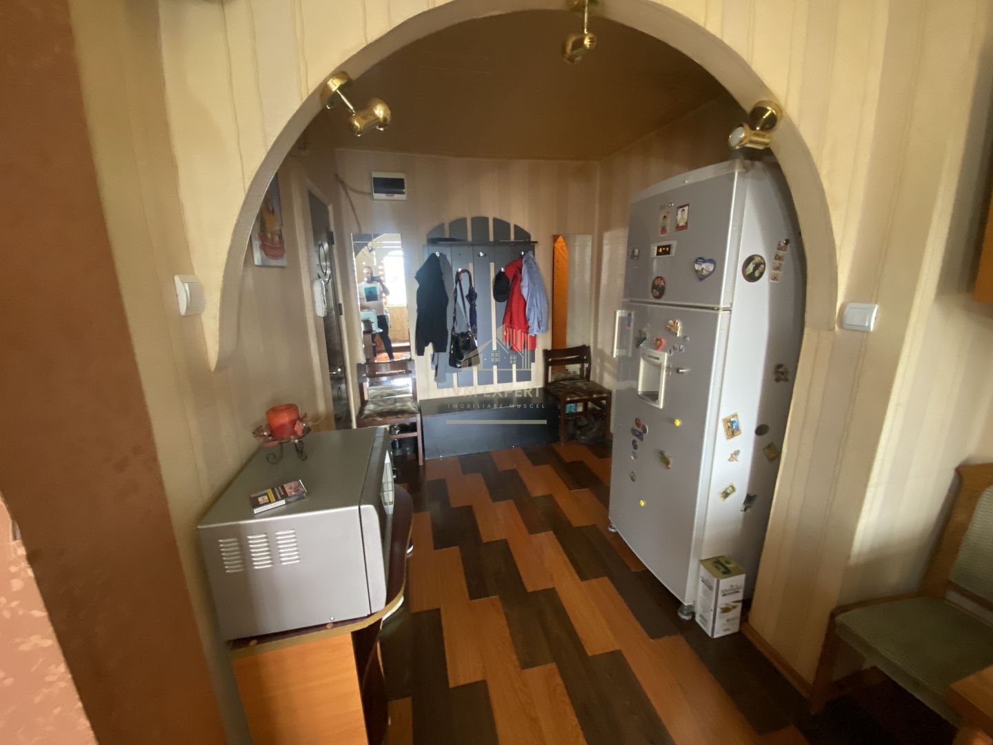 APARTAMENT 3 CAMERE, ETAJ 4, GRUI-CAMPULUNG MUSCEL, - Poză 4