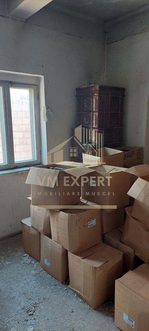 VILA 6 CAMERE, 126 MP, CENTRU CAMPULUNG - Poză 8