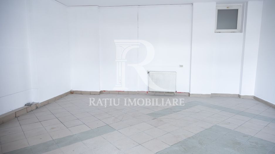 Spațiu Comercial | Bulevardul Decebal | Parter | 80 mp utili | Oradea - Poză 2