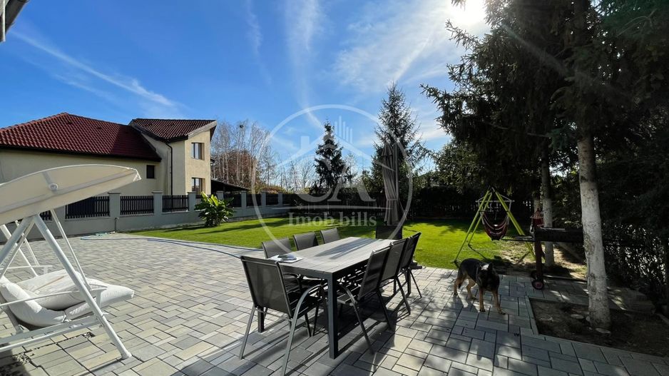Casa de vanzare cu 10 camere in Santandrei, Bihor - Poză 2