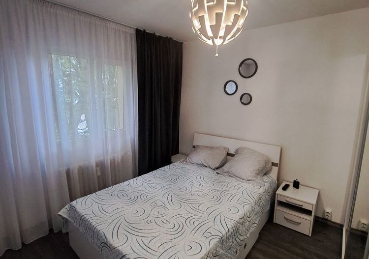 Vand apartament 3 camere Craiova zona Mall Electoputere - Poză 4