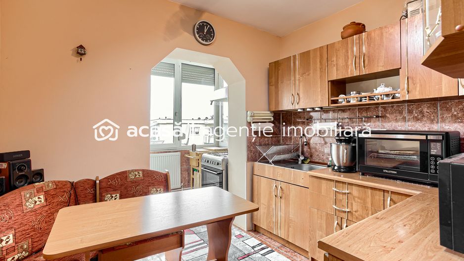 Apartament cu 3 camere zona Miorița etaj 4 - Poză 4