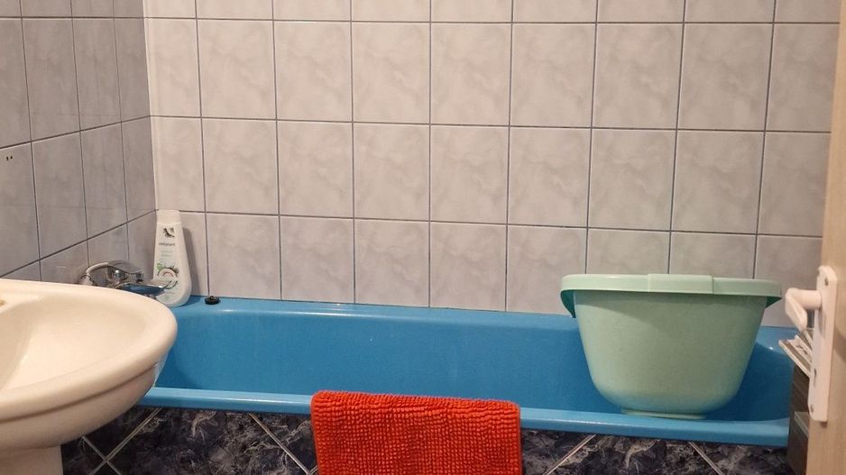 Apartament 4 camere. Zona Panselelor. Cu Centrala. - Poză 8