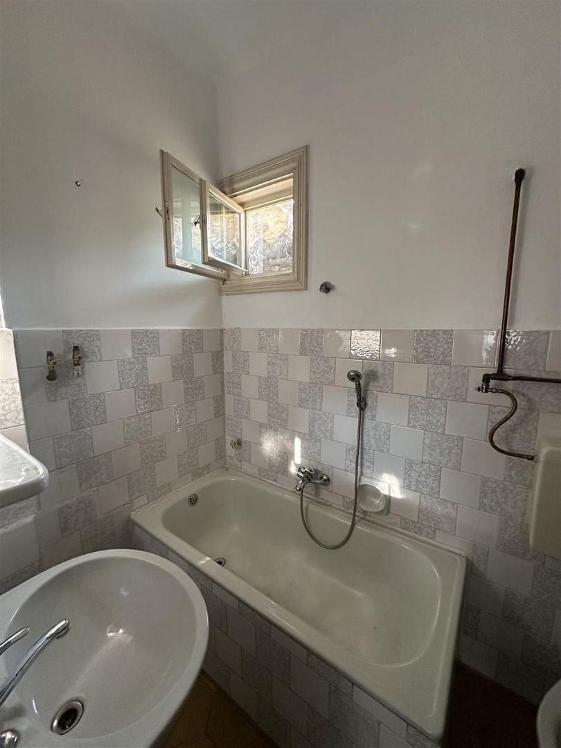 Casa de vanzare Episcopia M Corvin - Poză 3