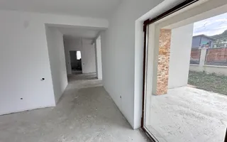 Casa individuala-4 dormitoare,225 mp utili,garaj-Chinteni - Poză 16