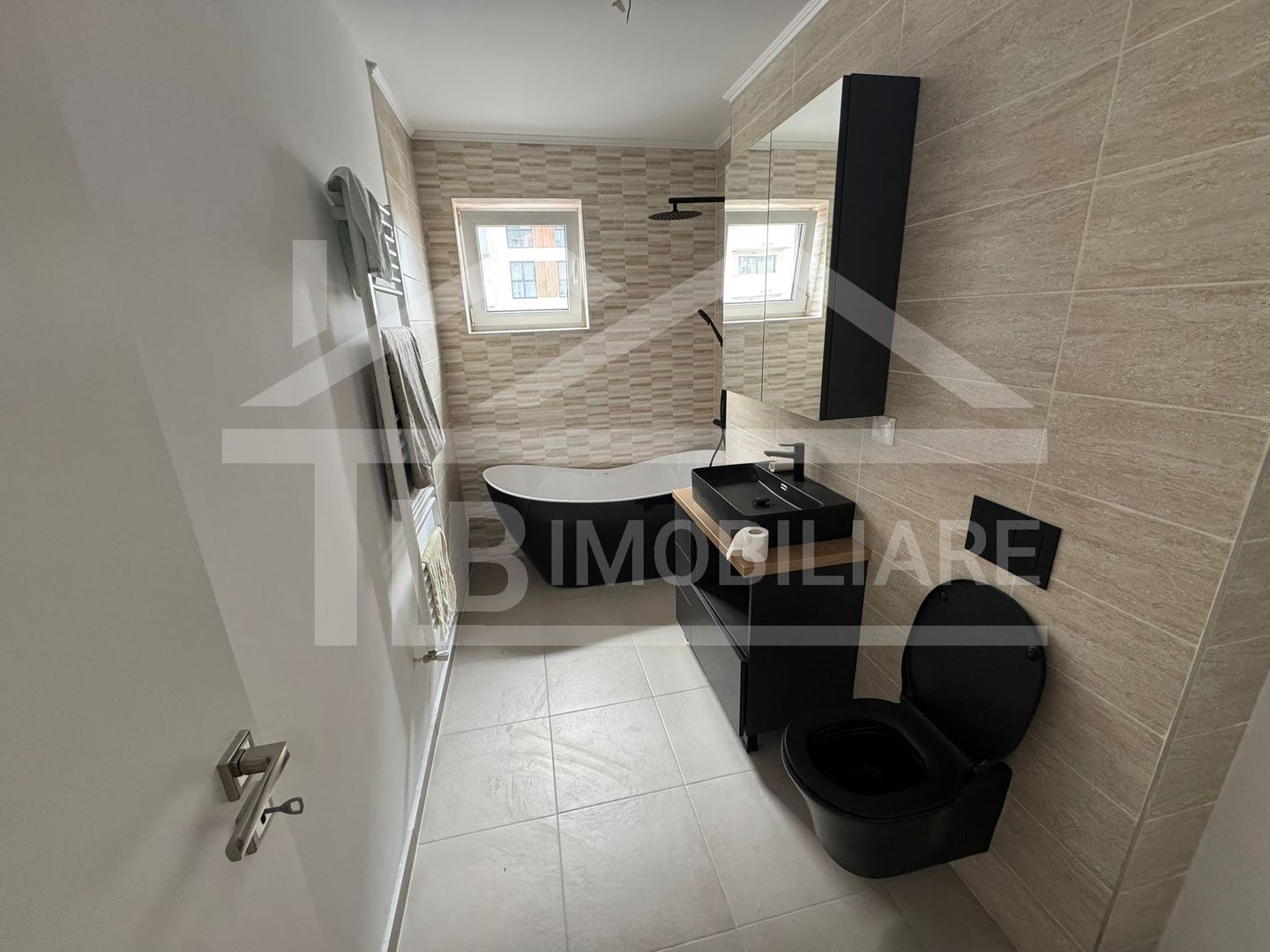Apartament cu 3 camere, 80mp, parcare, boxa, Zona Maurer - Poză 10