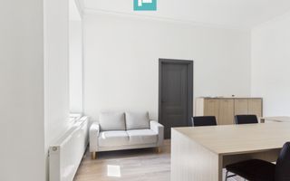 Spațiu central Jiga – birou sau locuință - Poză 4