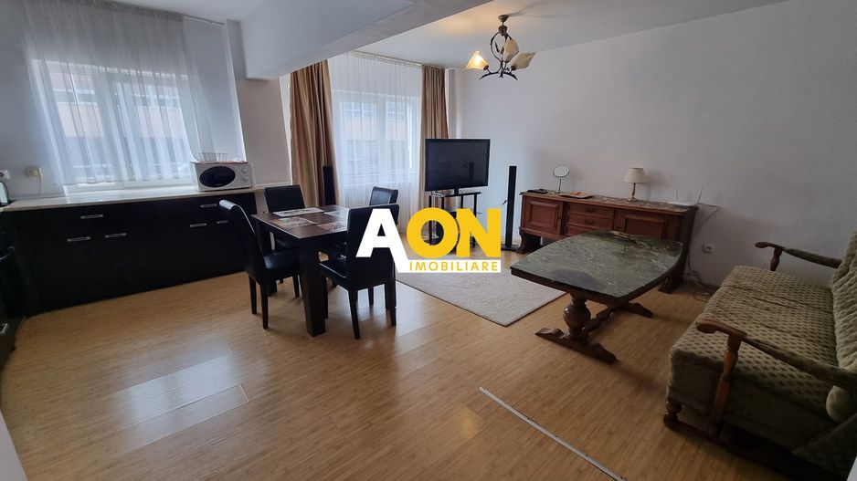 Apartament  3 Camere Zona Liceul Sportiv - Poză 3