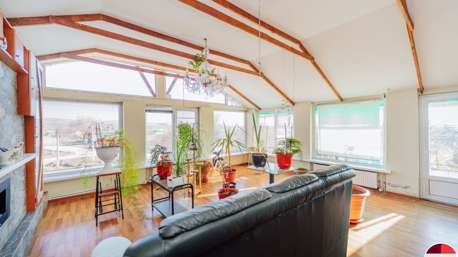 Casă de vânzare, Obileni, Hîncești ,185 m² ,16 ari, 2 garaje - Poză 15