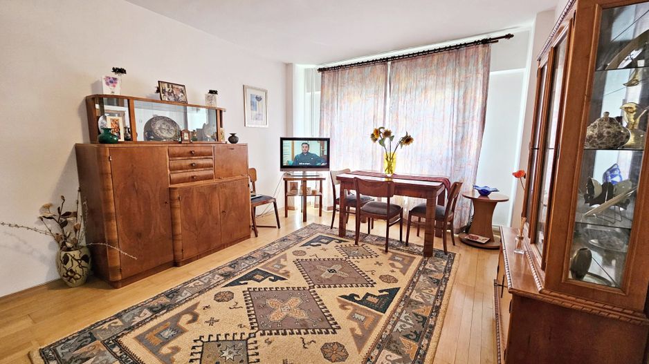 Centrul Civic ,str Toamnei apartament 3 camere cf I dec - Poză 2