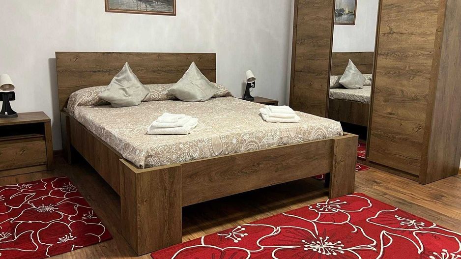 Apartament 1 camera Dec 40 mp Gara Arcu 450 euro - Poză 1