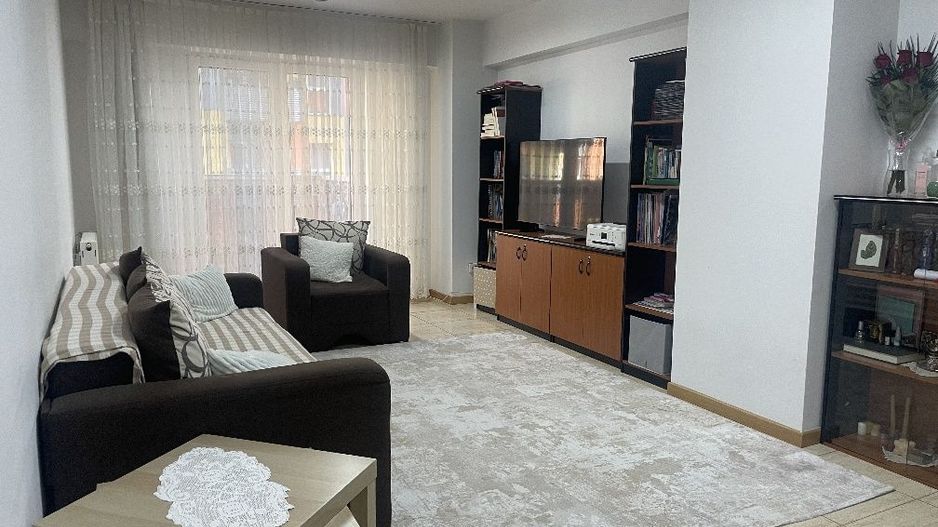 Inchiriere 3 camere Hercesa Vivenda cu Loc de parcare in subteran - Poză 1