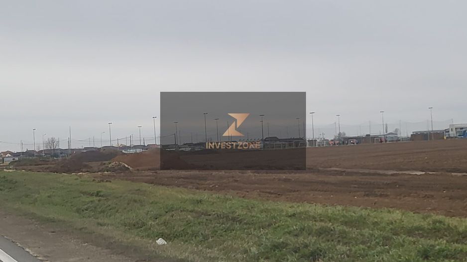 Vindem teren in zona aeroport Oradea,25000mp - Poză 3