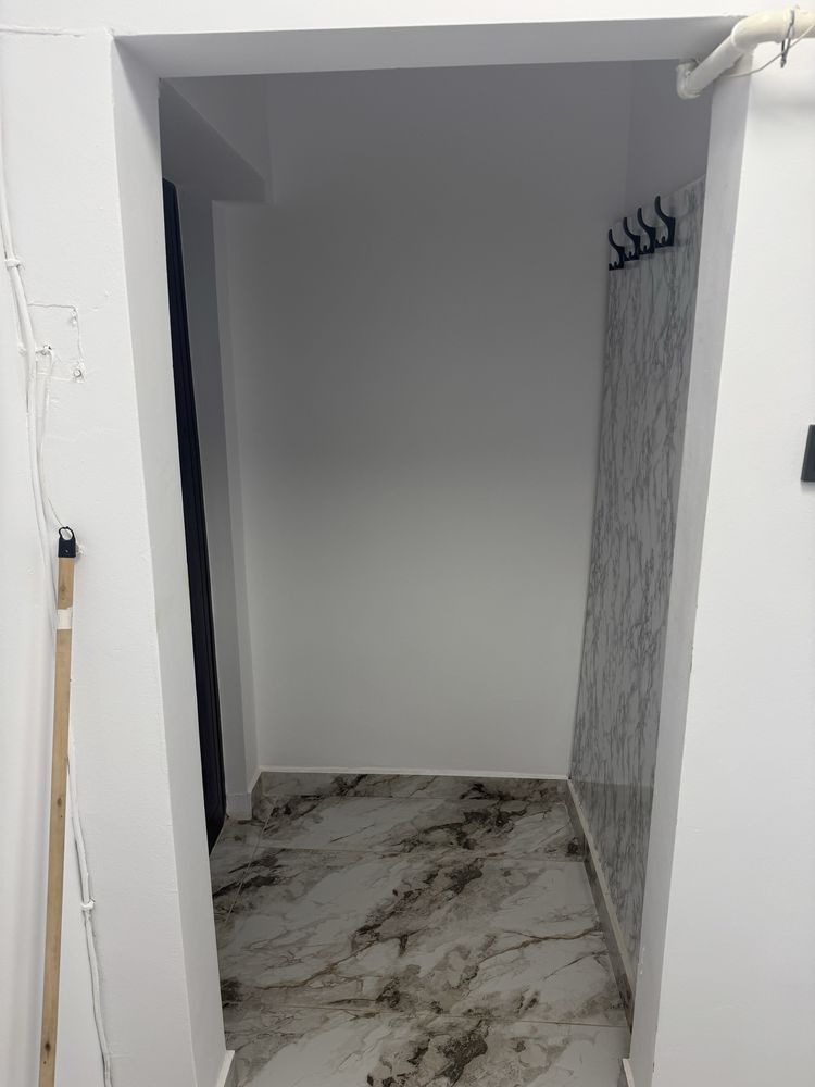 BRASADAS vinde ap 2 cam RENOVAT etaj 4/4 Humulești. - Poză 7