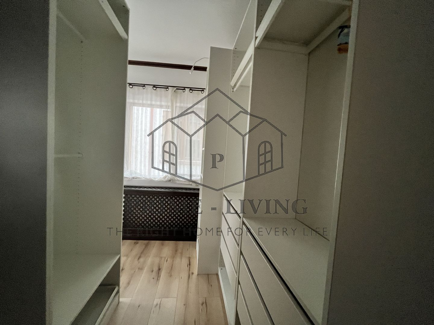 VILA CU 5 CAMERE SI CURTE DE 100 MP LA INCHIRIERE IN ZONA DOROBANTI - Poză 14