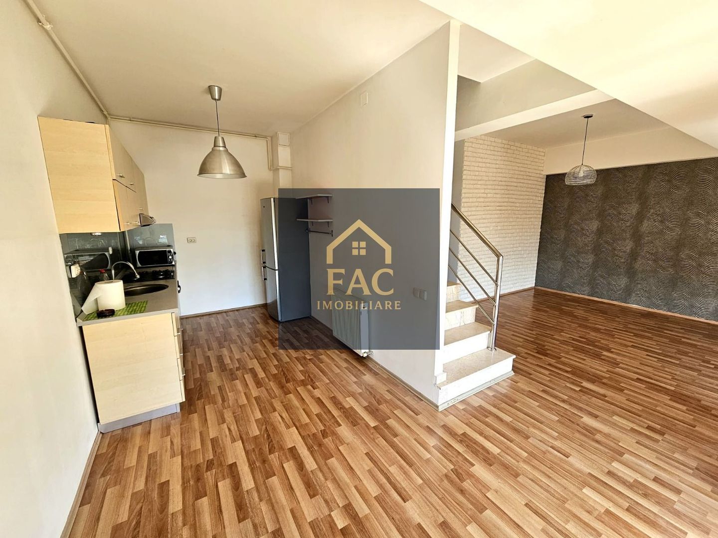 Apartament 3 camere penthouse de inchiriat. - Poză 6