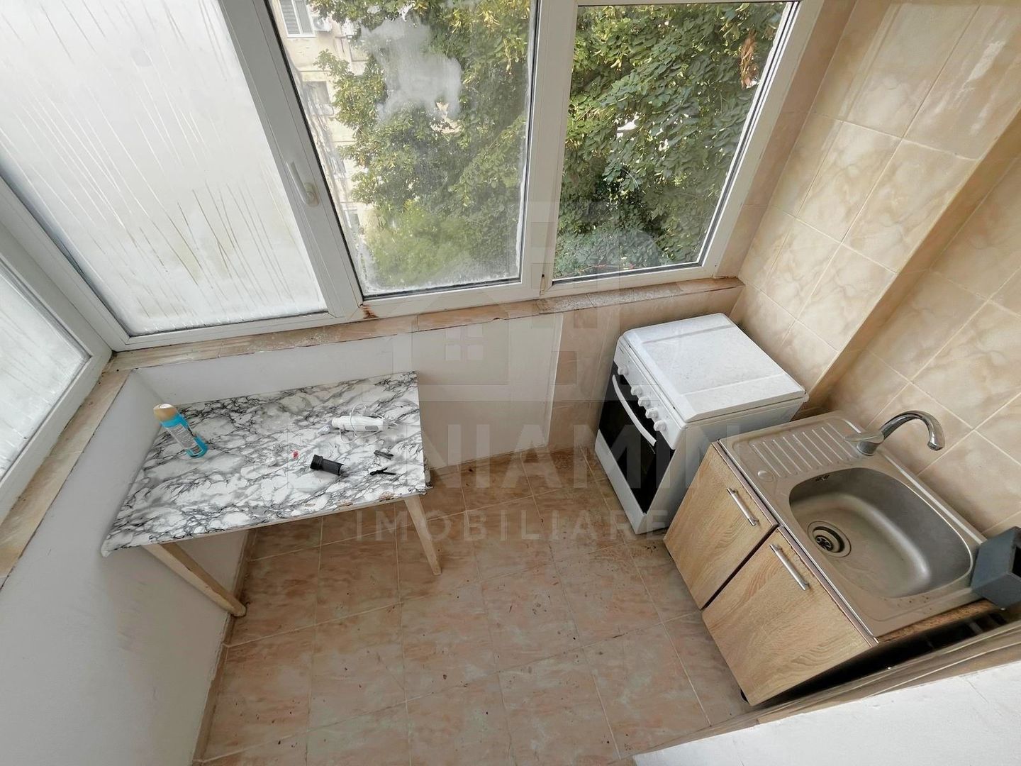 2Camere-Decomandat-50mp-Centrala Termica-AC-Zona Excelenta-Gara-Liber - Poză 4