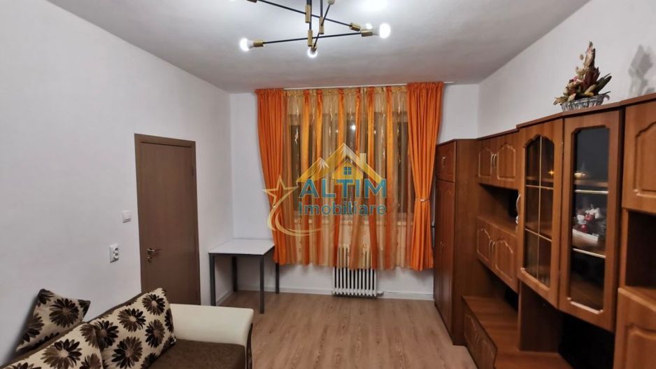 De vânzare: Apartament 2 camere, cartier Tractorul - Poză 1