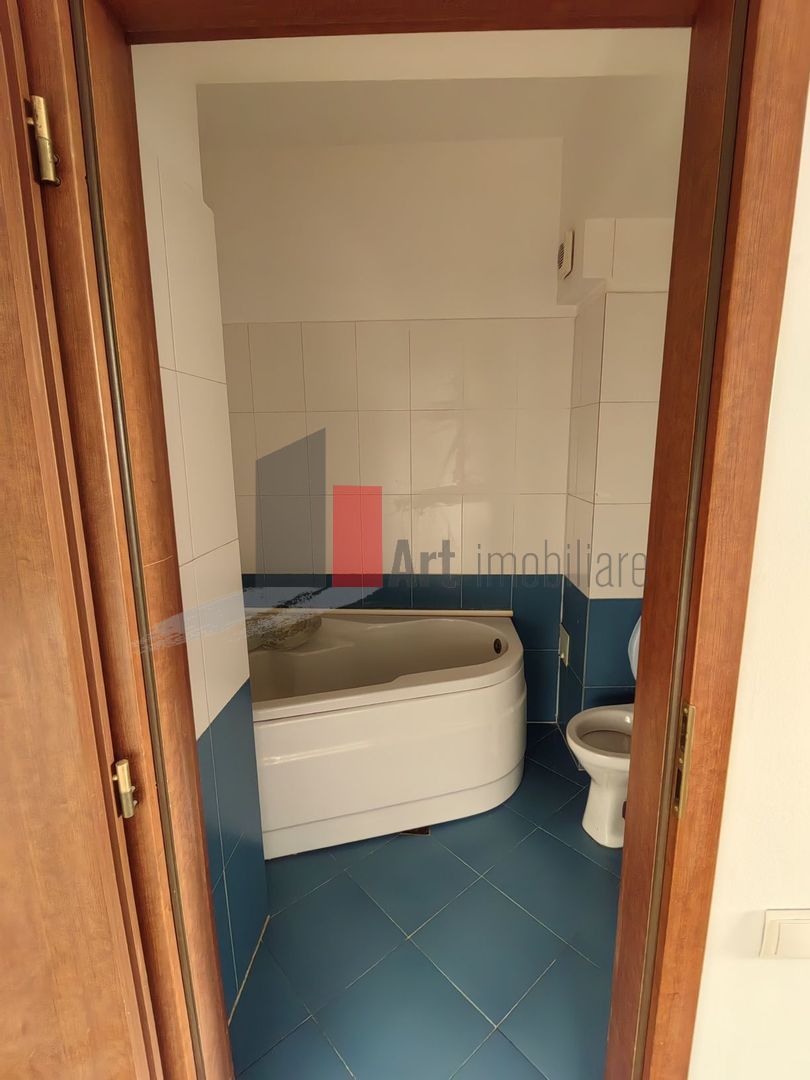 Apartament 3 camere tip Duplex Cartierul Latin - Poză 5