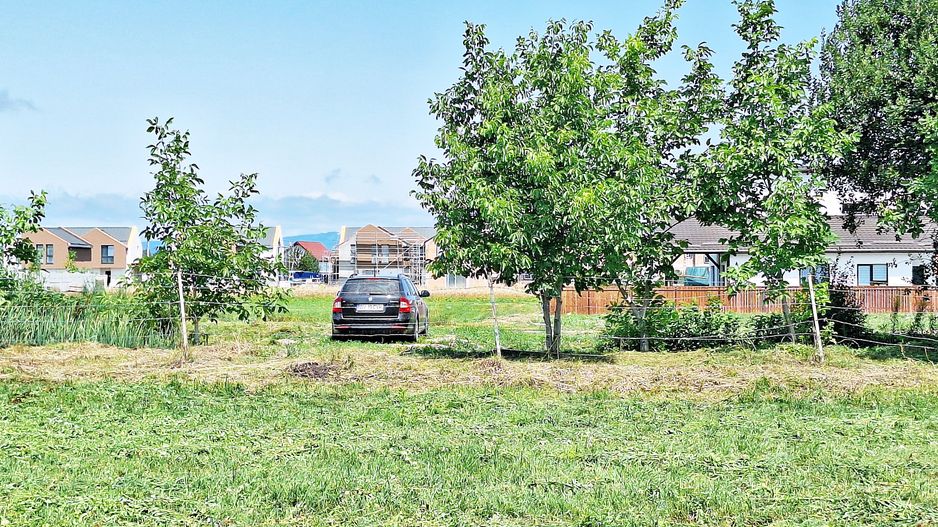 Brasov, cartier Stupini, zona de case noi, 608mp, pret 59900 euro. - Poză 1