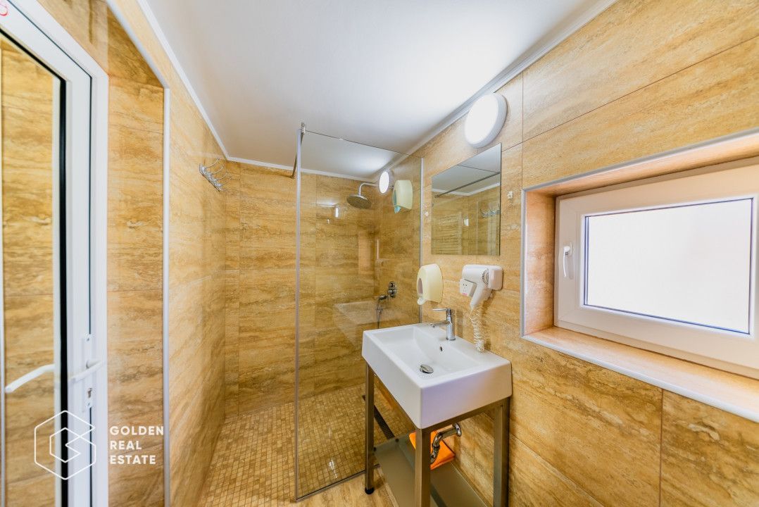 Vilă multifuncțională la cheie situată în Micalaca - Poză 29