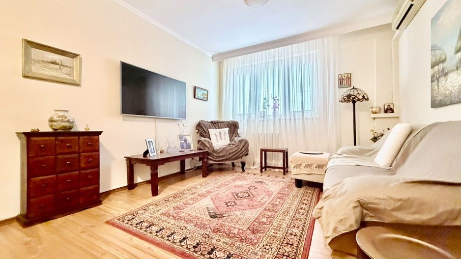 Apartament 3 camere Vitan Bloc Reabilitat - Poză 1